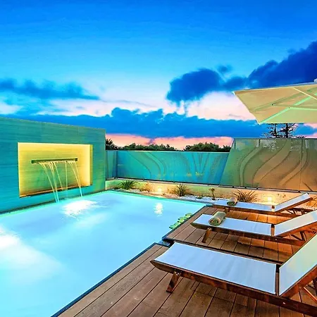 Villa Perla With Heated Pool *