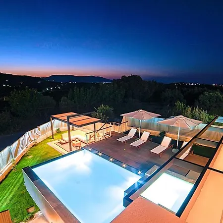 Perla With Heated Pool *